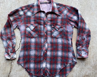 Vintage 40s/50s Thin Wool Pearl Snap