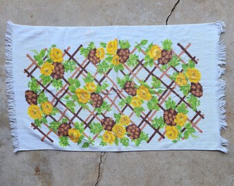 Vintage 70's, Brown, Yellow, Floral, Lattice, Grid, Towel