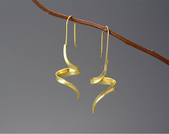 Pendientes colgantes en espiral de plata de ley bañados en oro