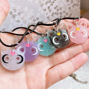 Kawaii Resin Cat Necklace: Handmade Glitter Anime Charm