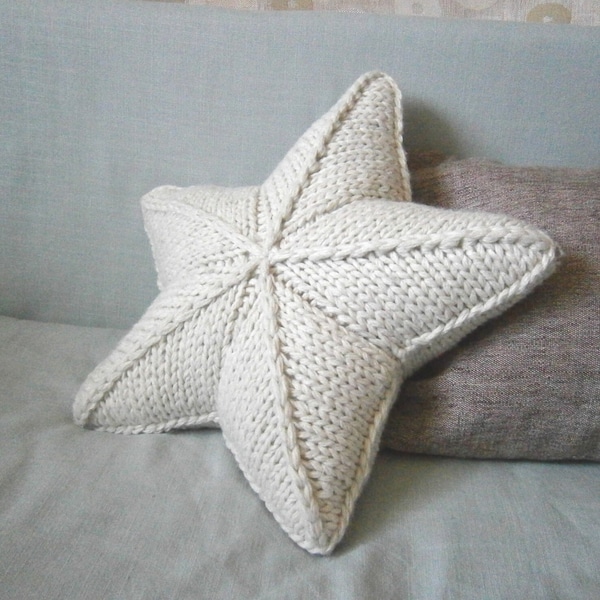 Knitted pillow Star pillow Knit pillow star Decorative pillow Knit cushion 15" Aroma pillow Knitting Decor Cozy pillow White sweater pillow