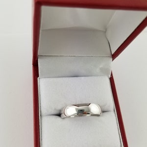 Alianza de boda de plata de ley para mujer hombre clásico de 5 mm con cúpula de ajuste cómodo regalo para él anillo de promesa para él alianza de boda minimalista EE.UU. imagen 9