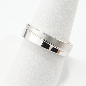 Alianza de boda unisex de plata de ley 925, para él y para ella, compromiso, promesa. Para pulgar y dedo del pie. Ajuste cómodo de 6 mm. Fabricada en EE. UU. Tallas 5,5 a 13