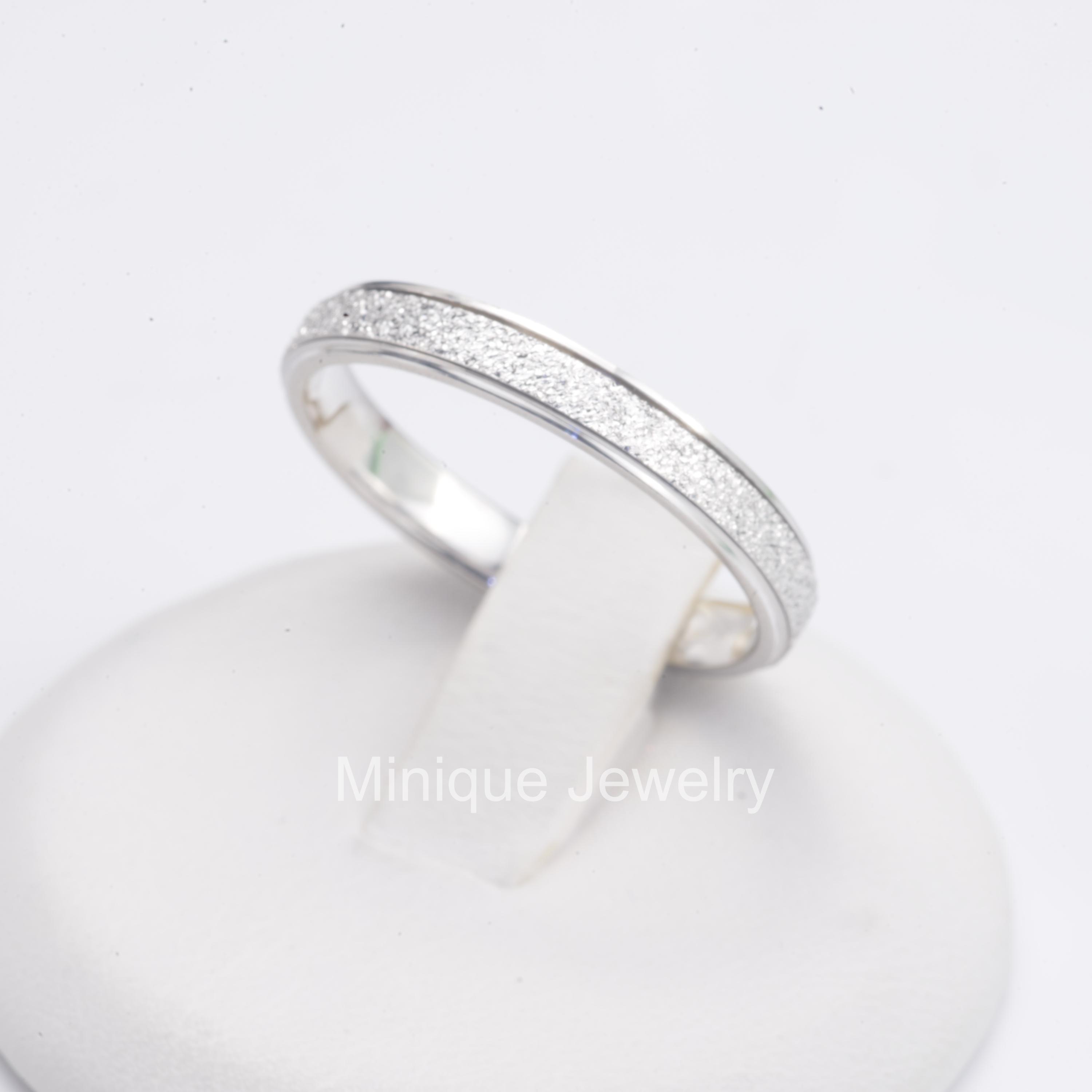 Fidget Ring, 3 mm 925 Stardust Sterling Silver Classic Sparkly Wedding Band, Handmade Anxiety Spinner Ring, Meditation Ring, Rotating Ring