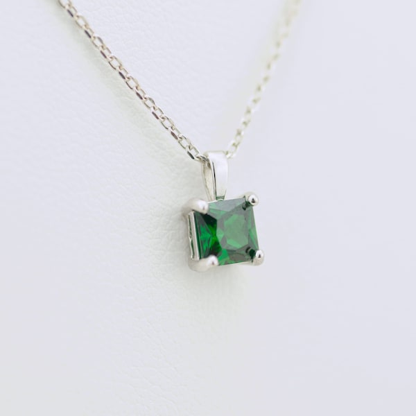 Green Emerald Color Zircon Necklace, May Birthstone Jewelry, Square Princess Cut Gem, 925 Sterling Silver, Birthday Gift, Solitaire Pendant