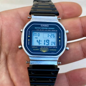 Vintage Casio G-Shock (240) DW-5200 Alarm Chronograph Digital Backlight Men’s Wristwatch image 1