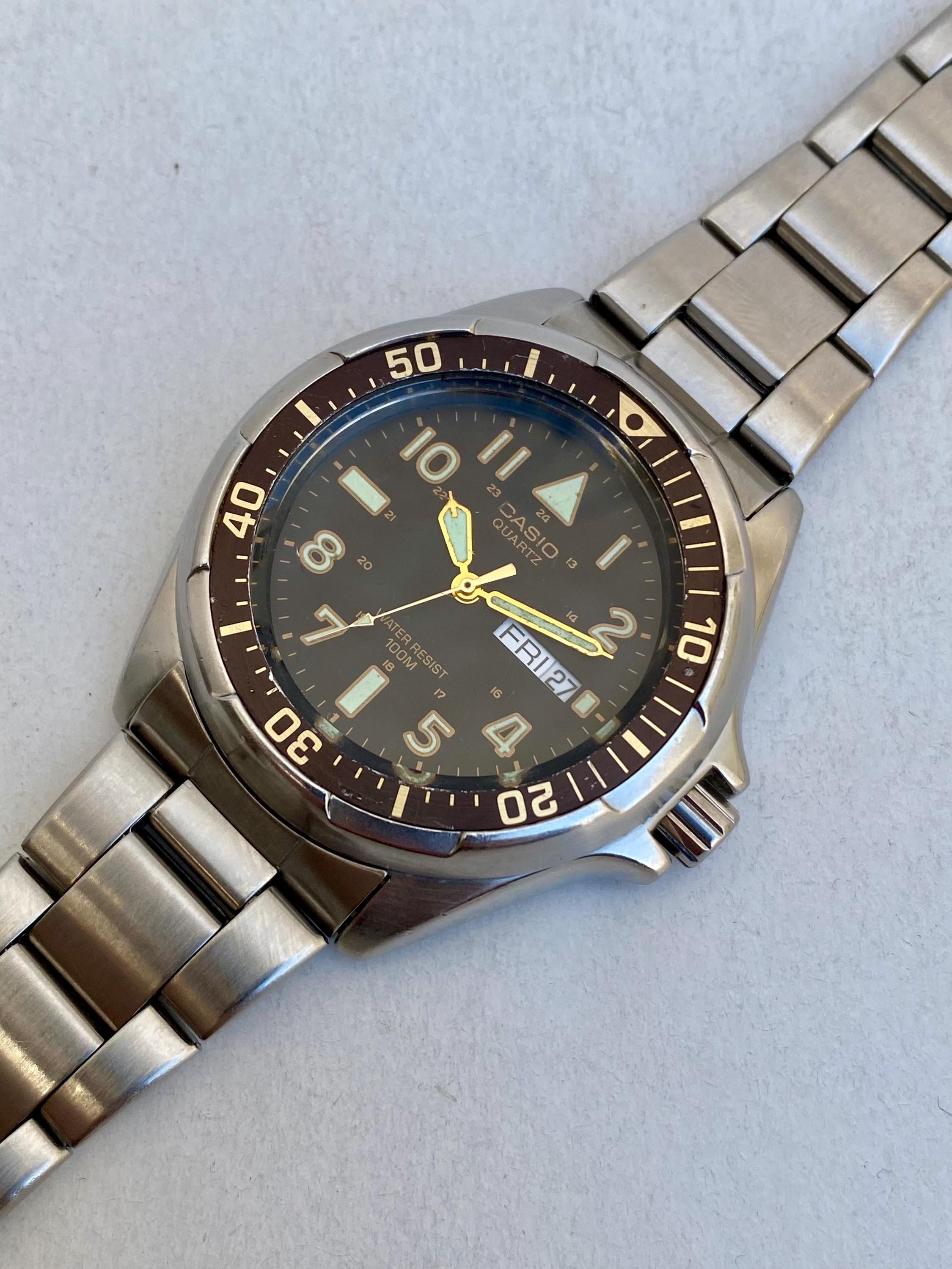 ヴィンテージ カシオ ダイバーズ MD-502 クォーツ腕時計 メンズ