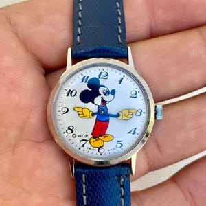 レア【1980年代頃】ミッキーマウス ヴィンテージ 手巻き腕時計 未使用バンド付 ヴィンテージ ミッキーマウス ウォッチ ユニセックス 機械式 手巻き