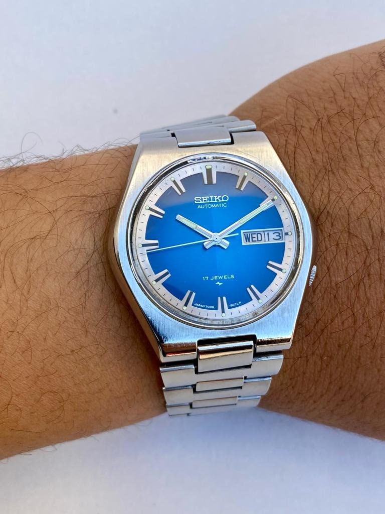 Vintage Seiko 7009-8070 Blue Dial Stainless Steel Day/date