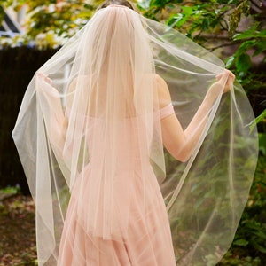 LAYLA veil, two tier veil, veil, fingertip veil, sheer veil, wedding veil, bridal veil, Made in Australia.