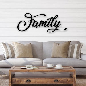 Family Script Metal Sign | Family Metal Wall Sign | Fall decor | Entryway Decor | Housewarming gift | Familia | Mother's day