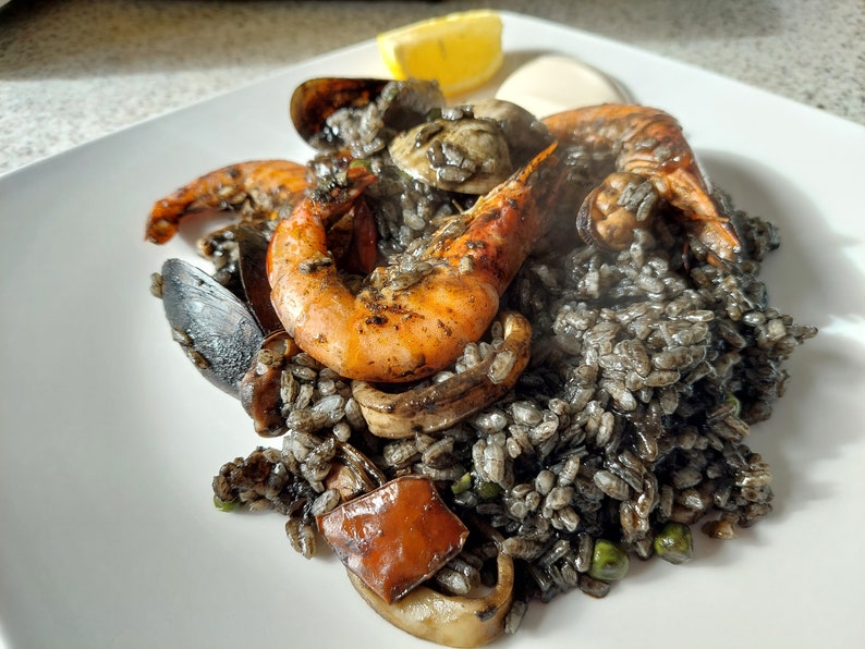 Black Rice Paella Arroz Negro De Marisco Easy Paella Kit a Hand Made in