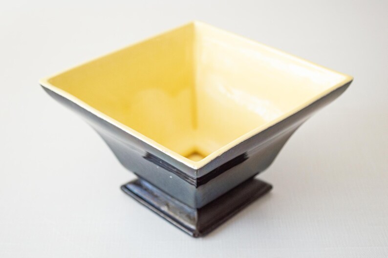 1960s shops Cali Cali Yellow and Black Urn Planter