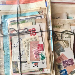 70 pagine di carta vintage. Bellissime illustrazioni per collage, junk journal, arte, scrapbooking. Testo in inglese. Vintage autentico. Confezioni uniche.