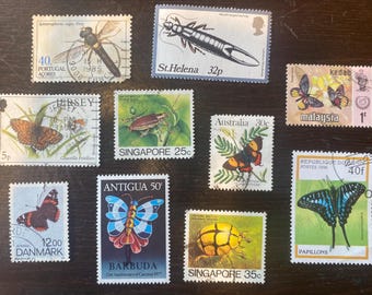 Sellos postales antiguos de mariposas e insectos. Sellos internacionales. Paquete de 10 unidades. Sellos postales antiguos.