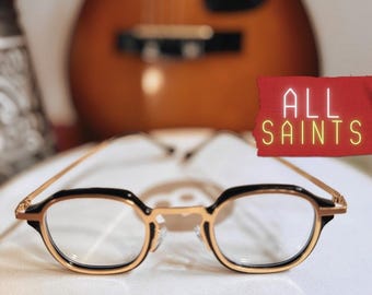 Our collection of Vintage Circular Frame Glasses: Non-Prescription Clear Lens