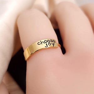 ANILLO DE SELLO PERSONALIZADO, anillo estampado, anillo de sello con inicial, material personalizado de alta calidad y regalo de joyería minimalista con letras en oro rosa