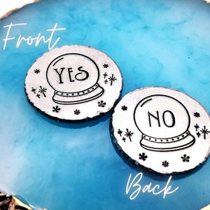 Lucky Flip Coin - Antique-Style Pewter Coin for Fun and Decision-Making - Heads or Tails, You&#39;ll Always Win!