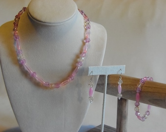 Beaded Jewelry Set: 3 Piece, Necklace, Bracelet, Earrings