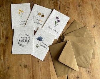 Confezione di biglietti d'auguri con semi di fiori selvatici - Biglietti d'auguri per donne, uomini e bambini. Realizzati con cartoncino ecologico e semi di fiori selvatici.