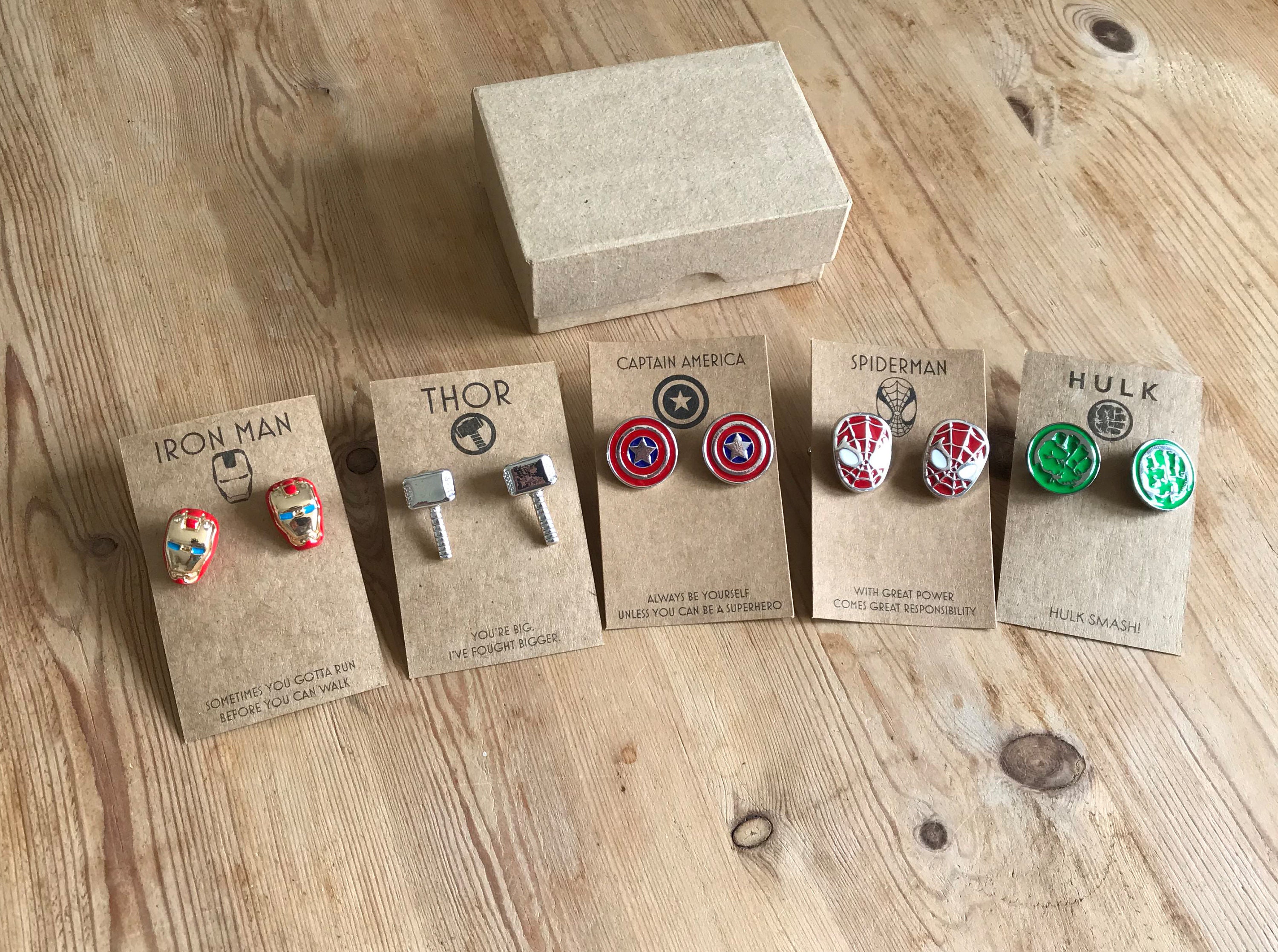 Superhero Marvel Wedding Cufflinks + Kraft Gift Cards Superhero Marvel Wedding Cufflinks + Kraft Gift Cards