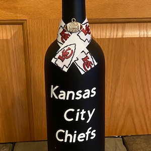Kansas City Chiefs Upcycle Wine Bottle