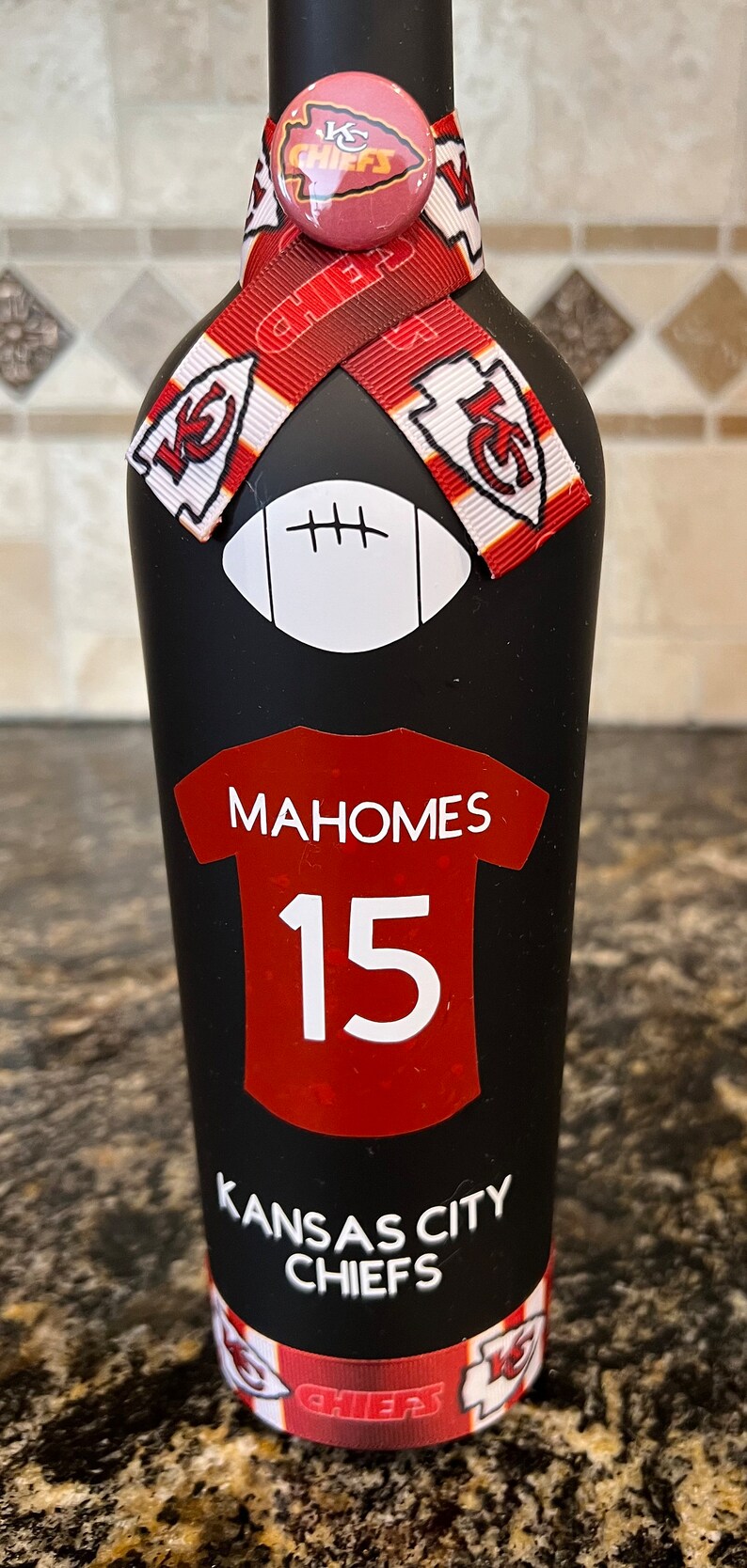 Kansas City Chiefs Patrick Mahomes Upcycle Wine Bottle image 3
