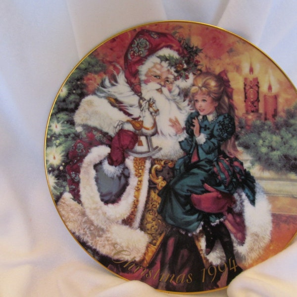 Christmas Decorative Plate, AVON Decorative , Vintage Christmas Plate , Not for Food Decorative Plate From AVON Co. ,Pretty Holiday Plate
