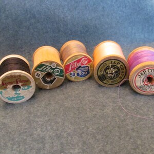 Five Wooden Thread Spools, 1 1/2&#39;&#39; Wooden Spools, Vintage Wood Spools, Collectible Wooden Spools, Sewing Basket Notions, Sewing Room Decor