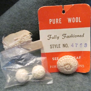 Three Wool Buttons, One 7/8&#39;&#39; Button, Two 1/2&#39;&#39; Buttons, Finishing Buttons for Sweaters, Doll Clothes, Sewing Box Addtiton, Sewing Supply