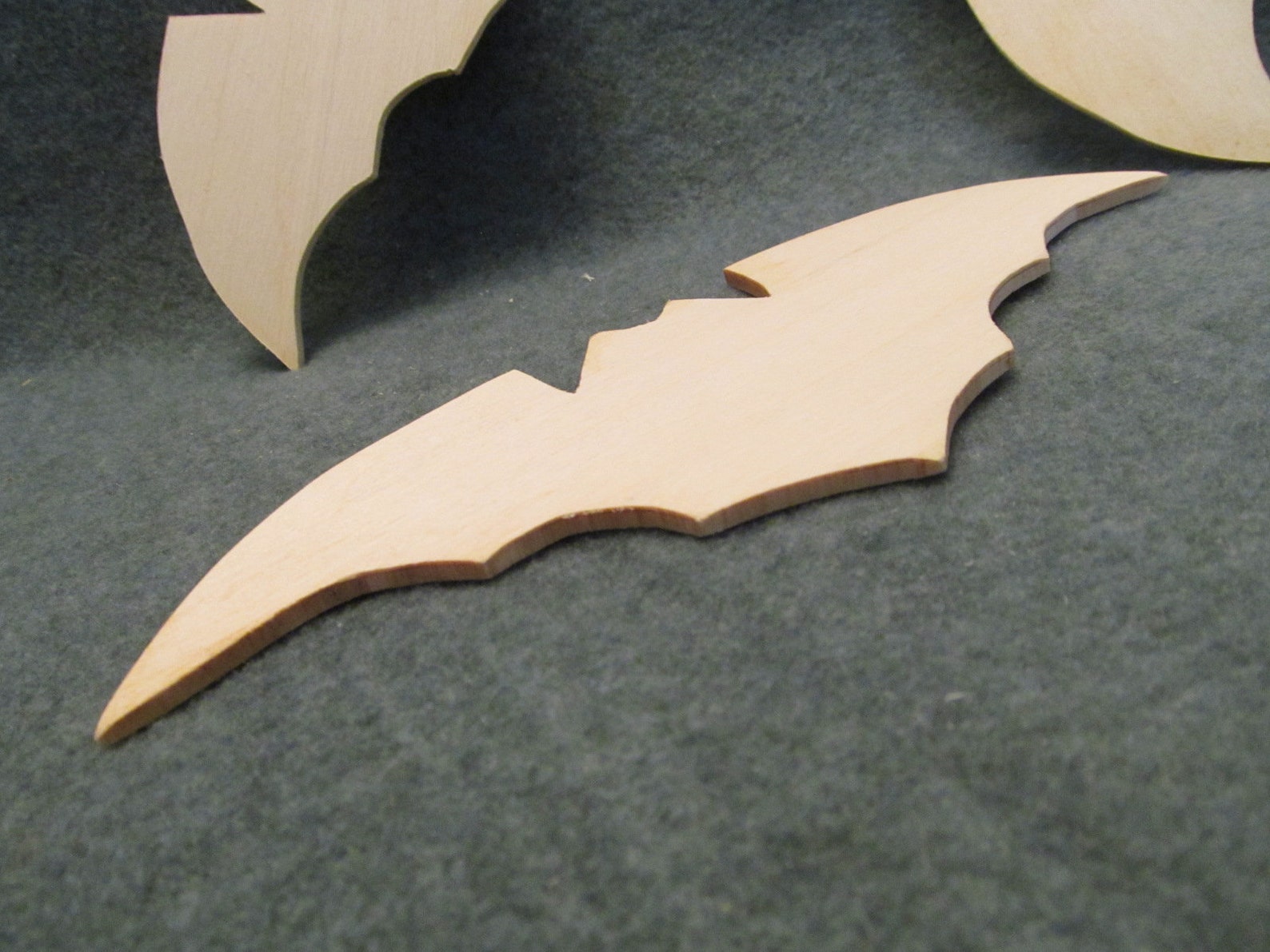 Precut Wooden Bats Fun for Halloween Decorating Halloween Etsy