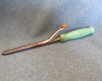 Very Vintage Green Handle Curling Iron, Non Electric Curling Iron, Pretty Green Handle Curling Iron, Unique Piece for Beauty Shop Display