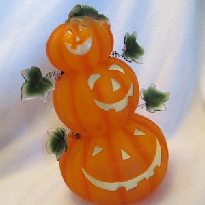 Triple Stacked-up Pumpkins, Halloween Home Decoration, Cute Smiley Pumpkin Stack,  Halloween Home Decoration