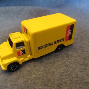 Collectible Metal Truck, Yellow Industrial Service Truck, Vintage Truck to Collect or to Gift to a Collector of Vintage Toy Trucks, Yellow
