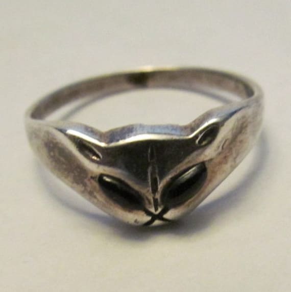 Unique Cat Ring, Small Size Cat Ring, Stamped 952 
