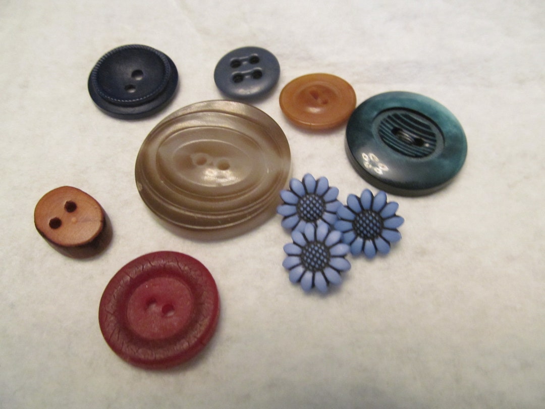 Mixed Bag of Buttons, Sewing Basket or Sewing Drawer Needs, Flower ...