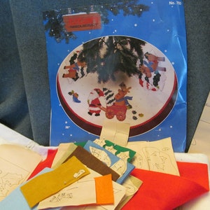 Titan Needlecraft Felt and Sequin Holiday Tree Skirt Kit, Lovely Tree Skirt for Your Holiday Decor, Complete Kit, Ready to  Stitch by You