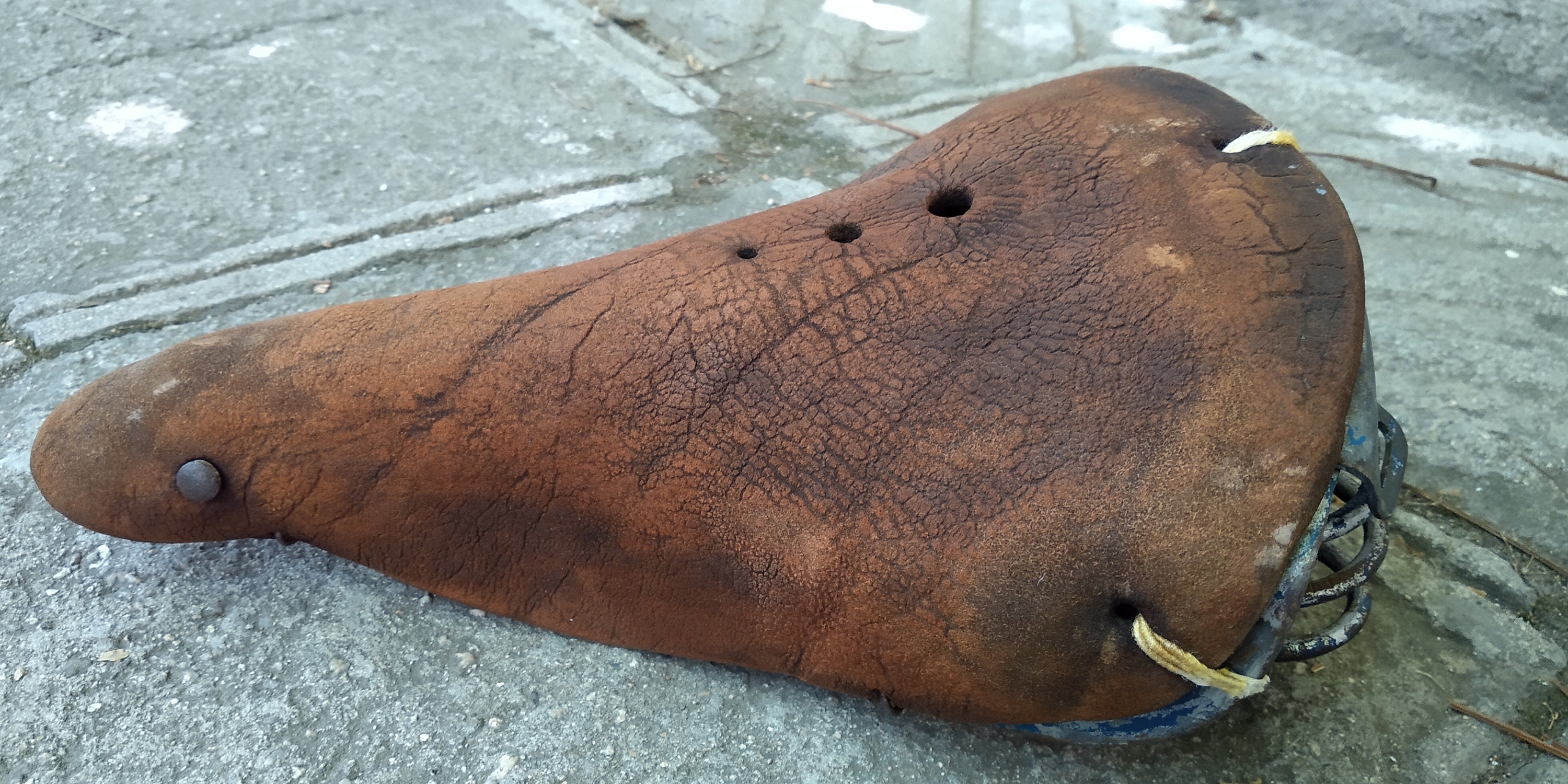 Vintage Bicycle Seat, Old Leather Bike Seat, Retro Bicycle Saddle