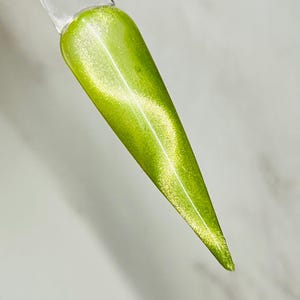 Popsicle Parade- Lemon Lime Twist Magnetic Cat Eye Gel Polish No.M245 15ml