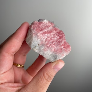 Raw Rhodochrosite / Pink Rhodochrosite / Pink Crystal / Rhodochrosite Specimen / Minerals