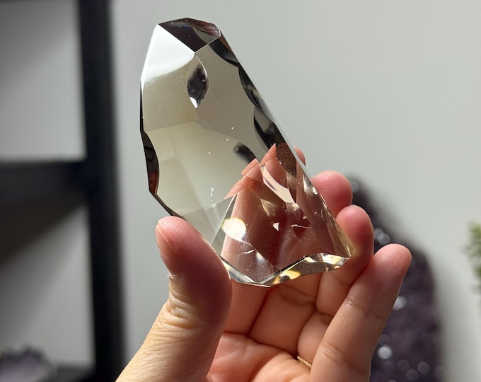 Sculpted Quartz Freeform ~ High Quality
