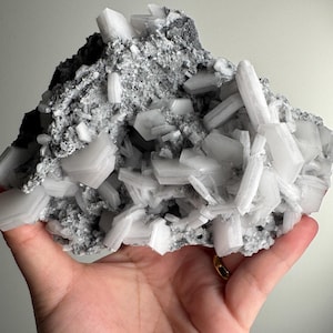 Strong UV Reactive Calcite ~ Calcite Specimen ~ Crystal Decor ~ Calcite Crystal