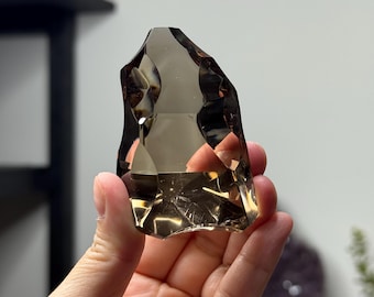 Sculpted Quartz Freeform ~ High Quality
