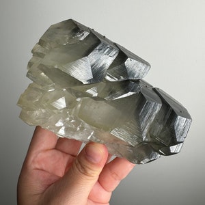 1.8 lb Pagoda Calcite ~ Color Zoning~ High Quality ~ Nice Luster ~ UV Reactive ~ Unique Formation ~ Calcite Crystal ~ Crystal Specimen