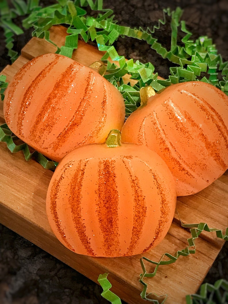 3 Mini pumpkin soaps Holiday soaps Fall decorations Pumpkins Harvest gifts Guest size soaps Ginger soaps Glycerin soaps image 10