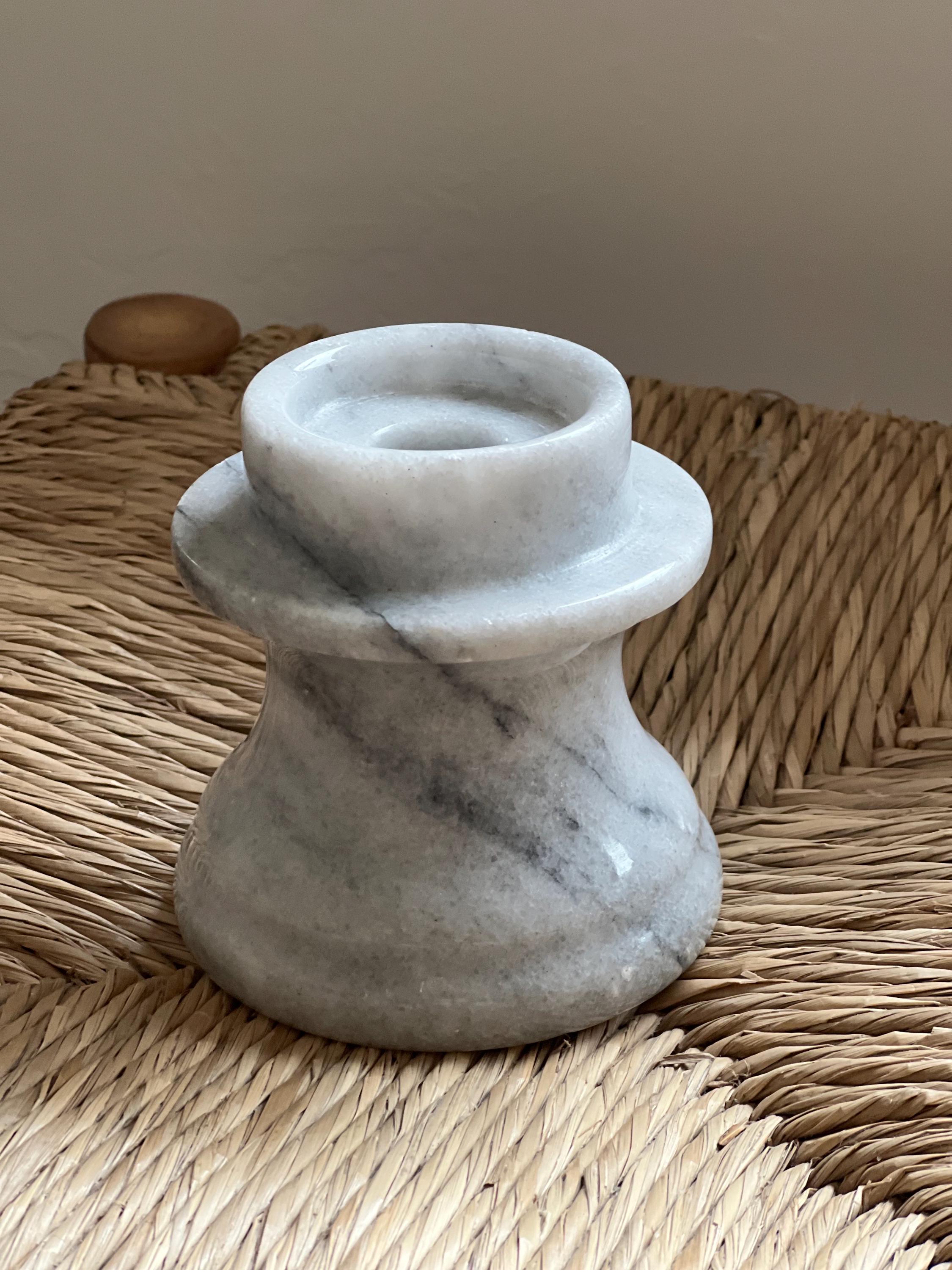 ヴィンテージ　大理石　キャンドルスタンド ヴィンテージ大理石キャンドルスタンド - Etsy 日本