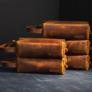 Customized Leather Dopp Kit – Set of 5 or Single | Leather Toiletry Bag Gift for Groomsmen, Groomsman Proposal Gift, Wedding Groomsmen gifts