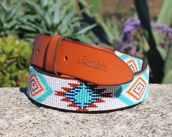 Handgemaakte leren riem met kralen: westerse Azteekse stijl