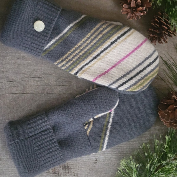 Upcycled Wool Sweater Mittens ~ Charcoal Gray Wool Mitten ~ Women's Wool Mittens, Wool Stripe Mittens ~ Fleece Lined~ Teen Mittens Wool~Gift