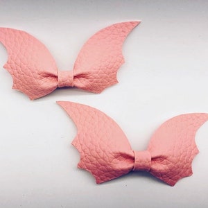 Pink Bat Piggie Hair Bow Set